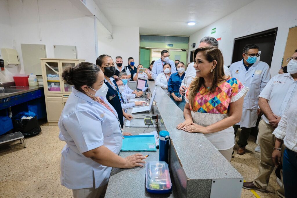 Mara Lezama supervisan servicios de salud en hospital de Carrillo Puerto
