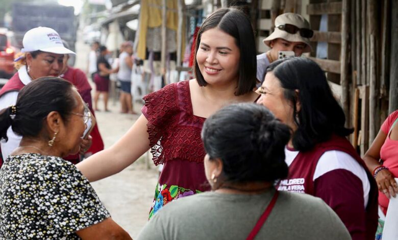 Anahí González se compromete a continuar con programas de escrituración para brindar certeza jurídica al patrimonio familiar