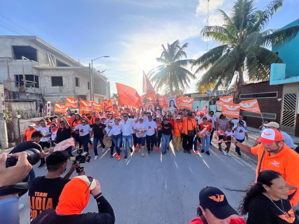 Lidia Rojas y Roberto Palazuelos reciben un cálido recibimiento en Chetumal