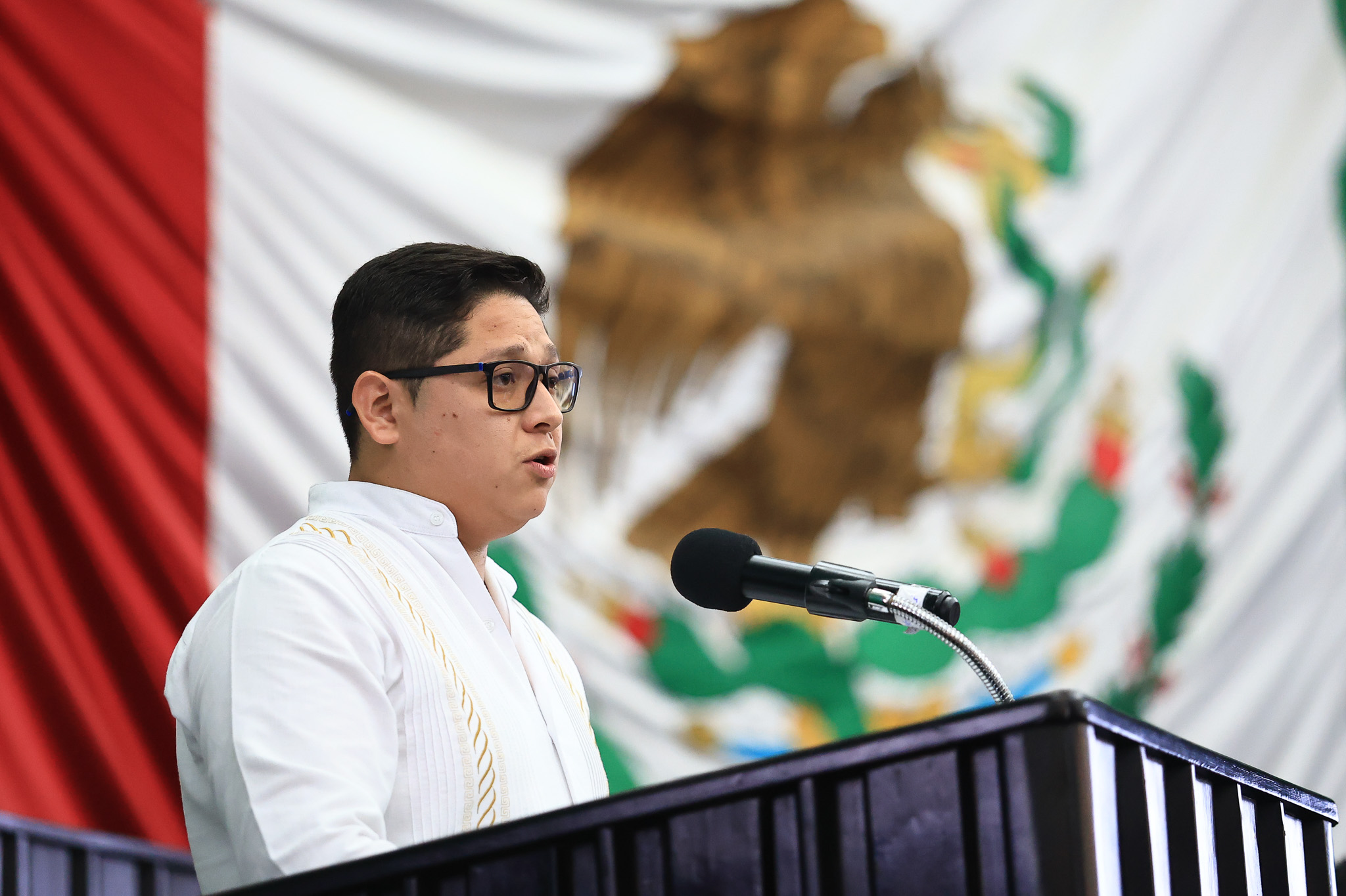«Del Pueblo al Pueblo»: Santiago Frías Canche rinde protesta como diputado local de Morena en Quintana Roo