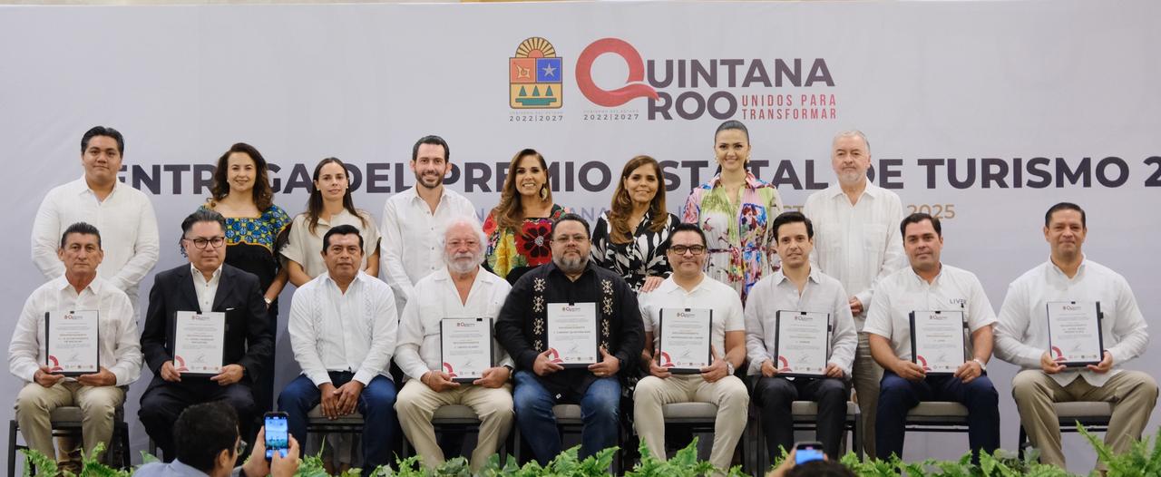 Mara Lezama entrega Premio Estatal de Turismo 2025 en Cancún