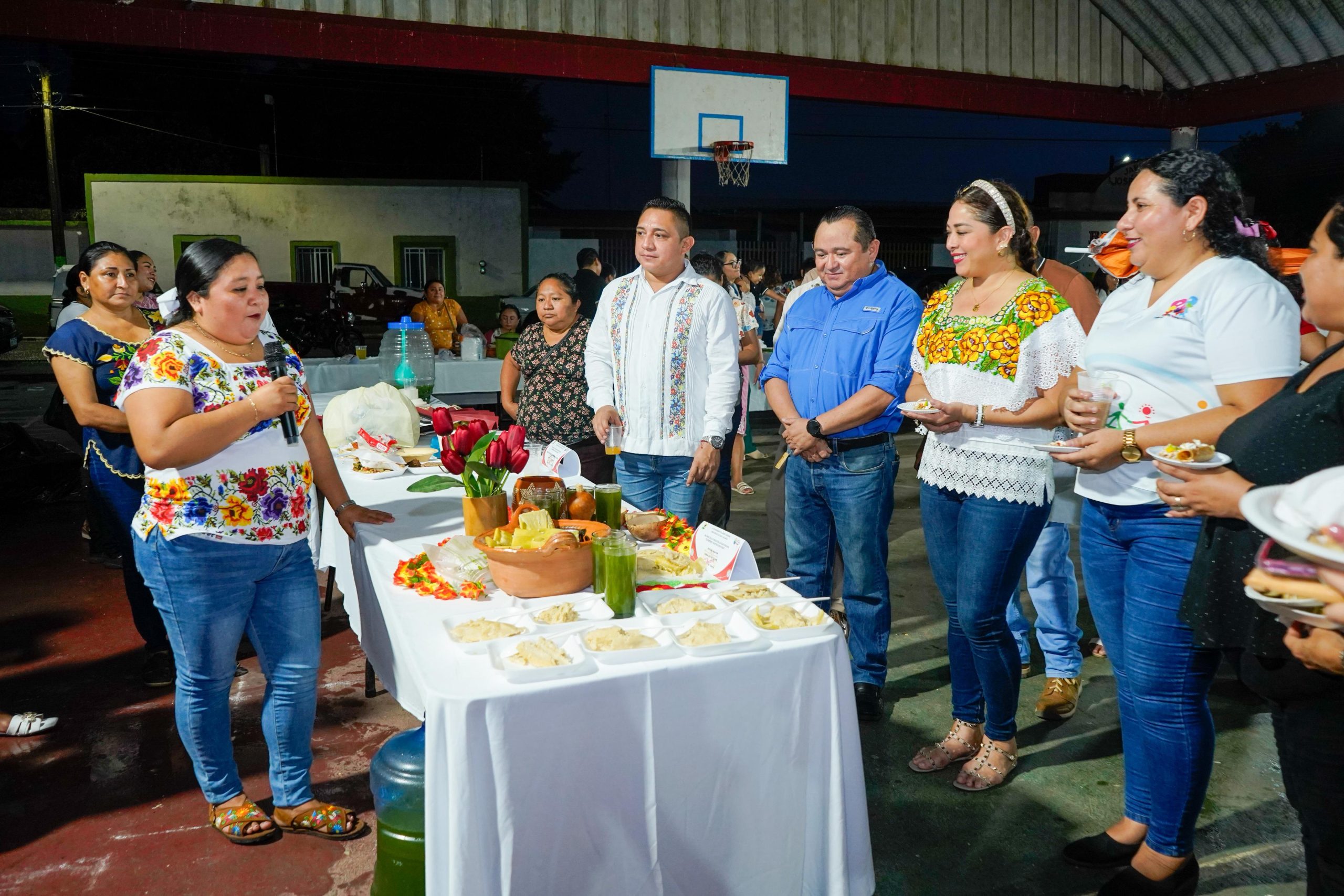 Lázaro Cárdenas impulsa economía local con feria agrícola y gastronomía maya