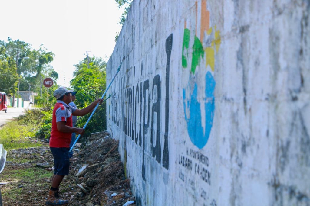 Panteón Municipal de Kantunilkín queda remodelado para Día de Muertos