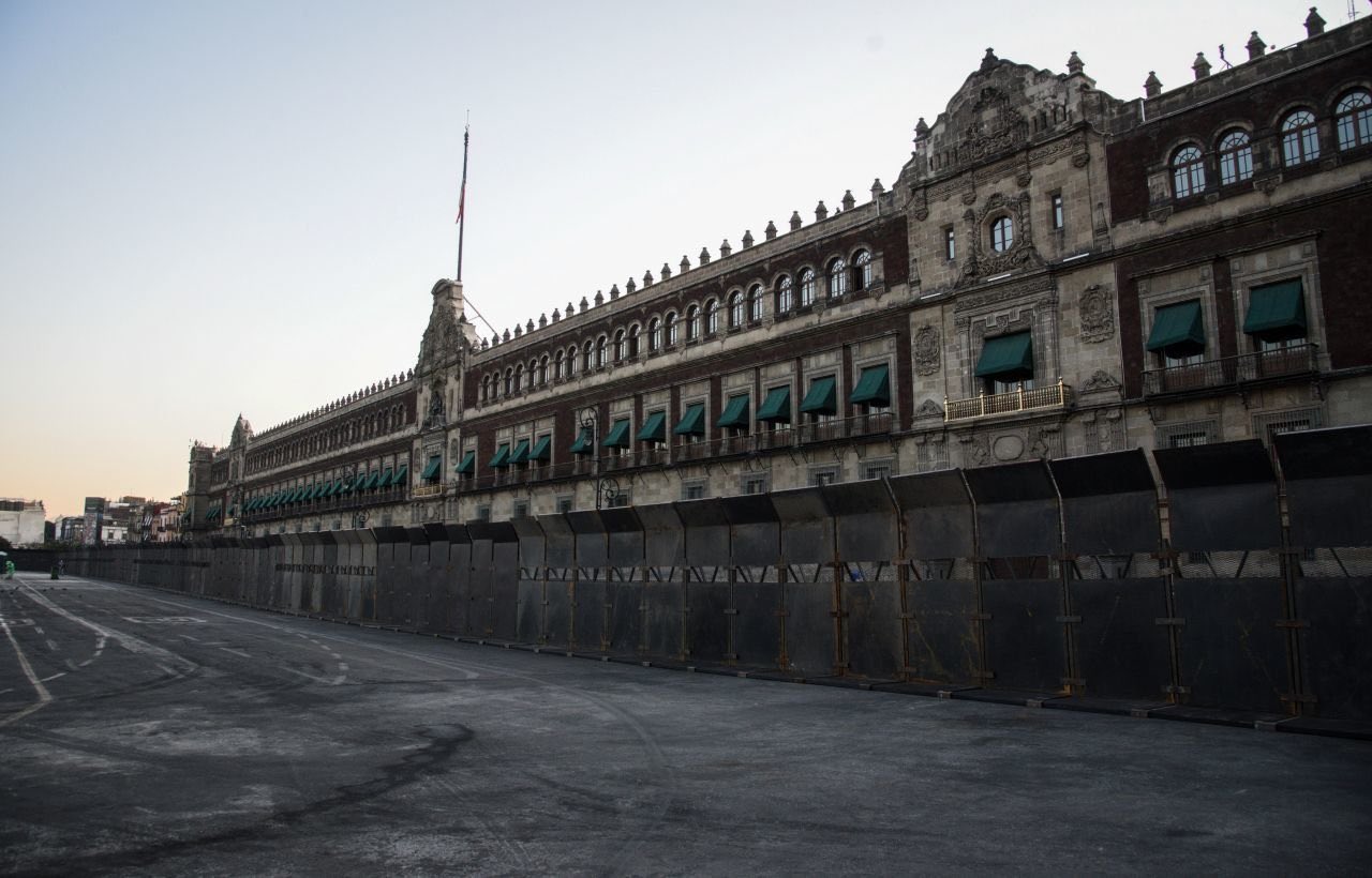 Blindan Palacio Nacional antes de la marcha de la generación Z