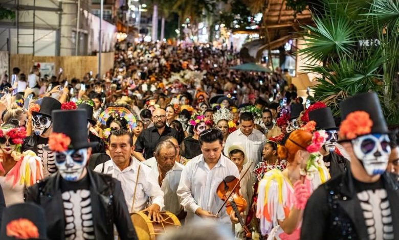 332 mil turistas visitan Q. Roo en puente de Día de Muertos 2025