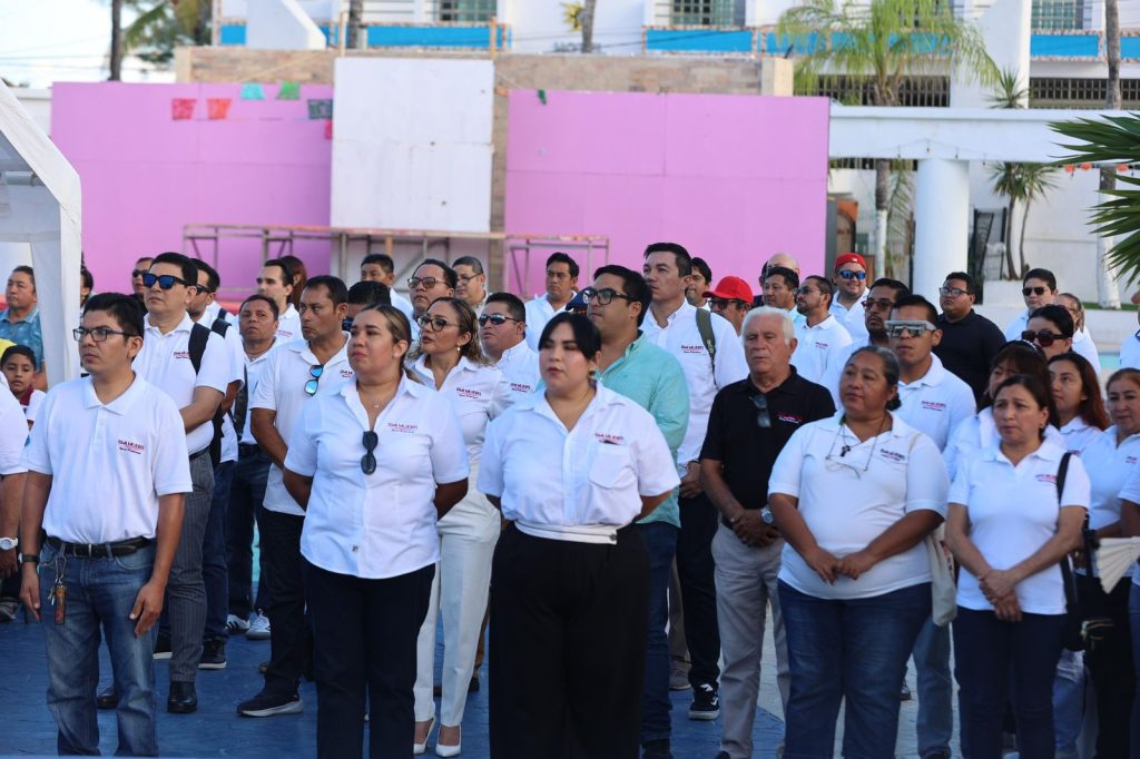 Gobierno de Isla Mujeres fortalece el respeto a los símbolos patrios