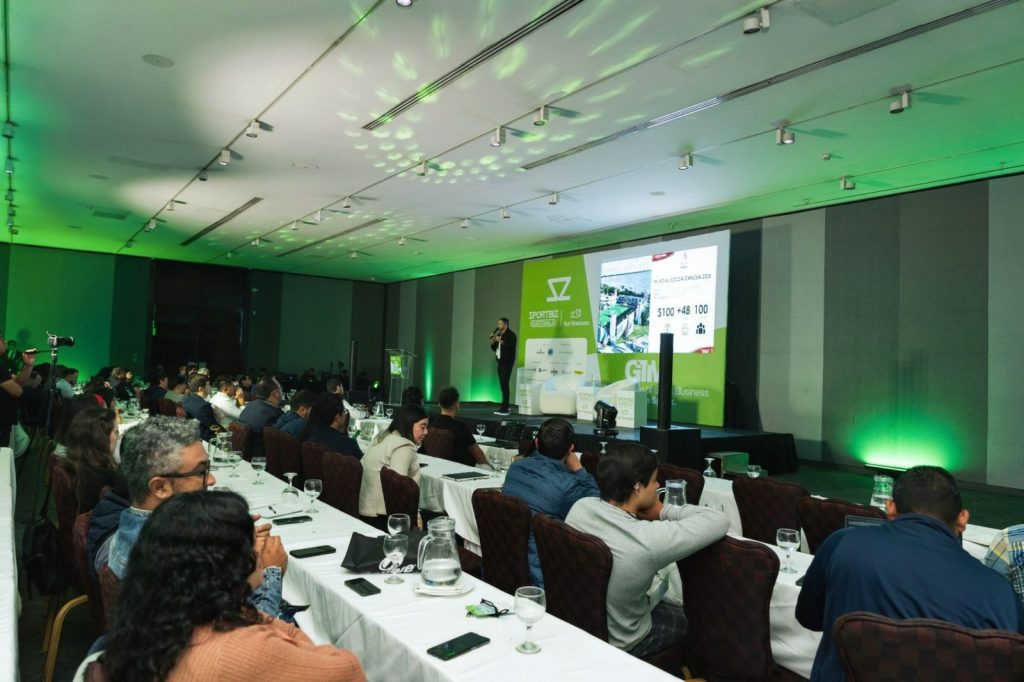 Alejandro Luna destaca el potencial turístico-deportivo en SportBiz Latinoamérica