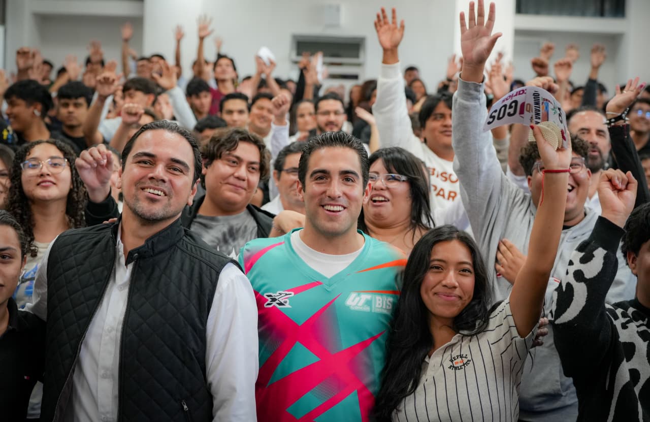 Gino Segura impulsa la agenda juvenil con diálogos en la UT Cancún