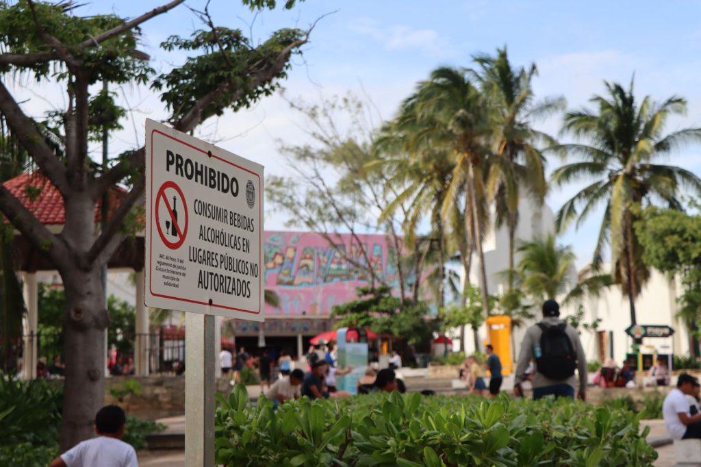 Playa del Carmen refuerza vigilancia en playas y parque fundadores