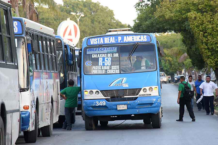 75% de universitarios en Q. Roo se siente inseguro en el transporte