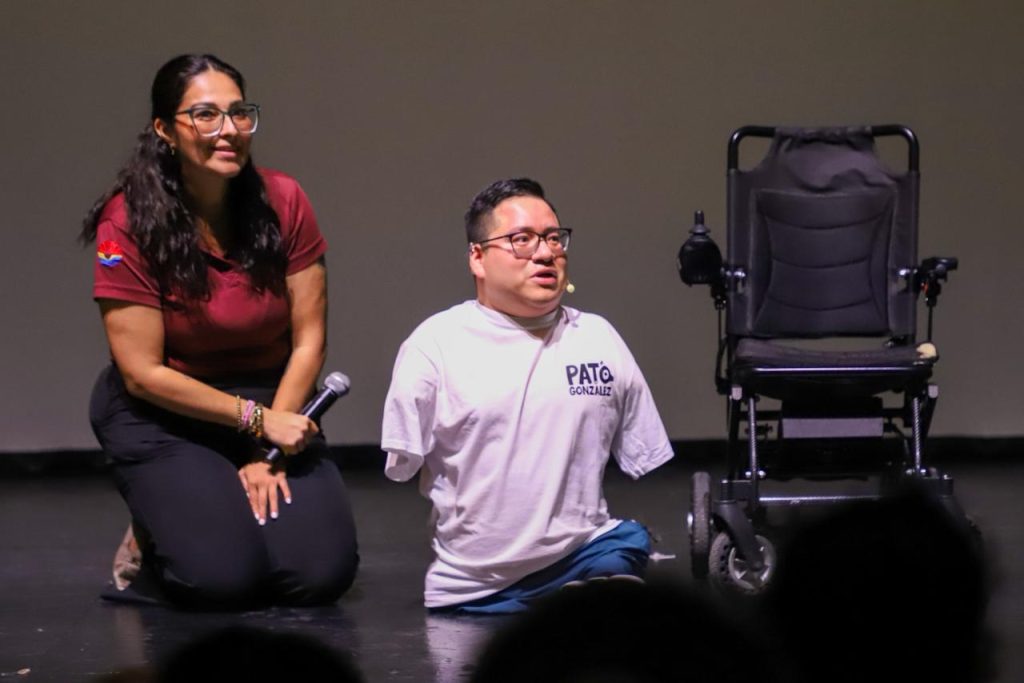 Patricio ‘Pato’ González inspira a jóvenes en el Día de la Discapacidad
