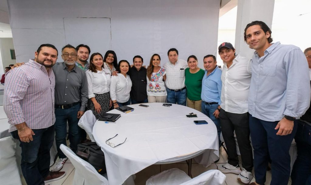 Mara Lezama reconoce labor de Servicios Generales en Chetumal