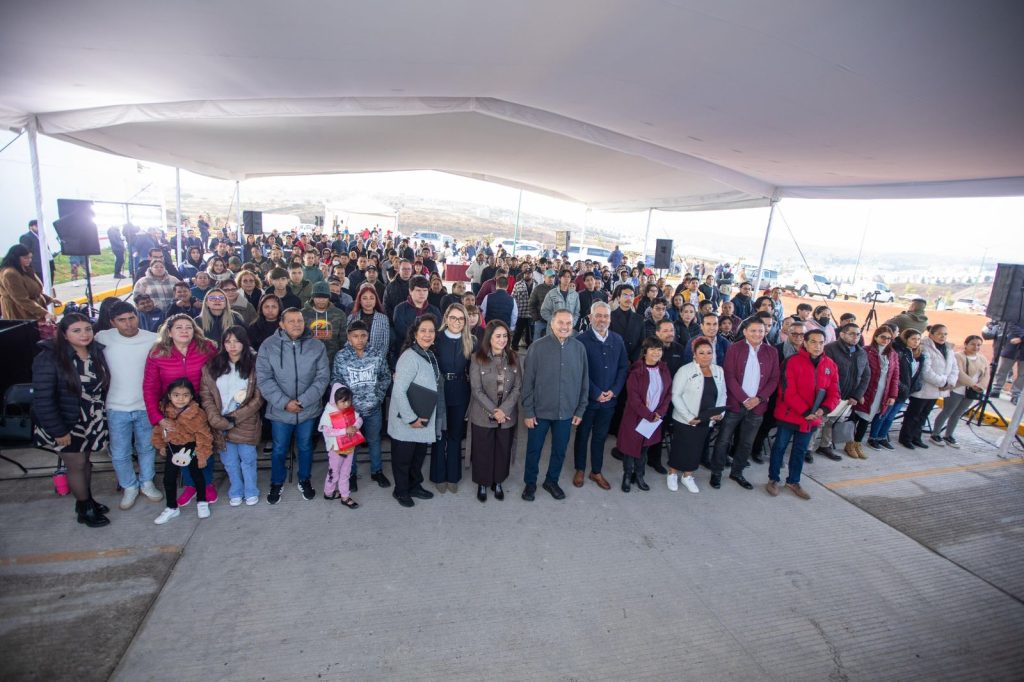 Infonavit entrega primeras Viviendas del Bienestar en Michoacán