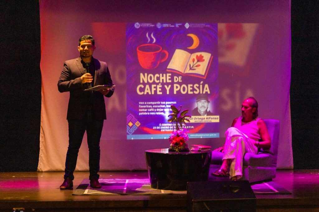 El poeta Raúl Ortega Alfonso inaugura las noches culturales en Playa