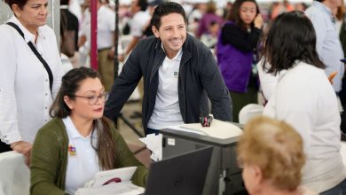 Renán Sánchez destaca atención a 3 mil familias en Cozumel