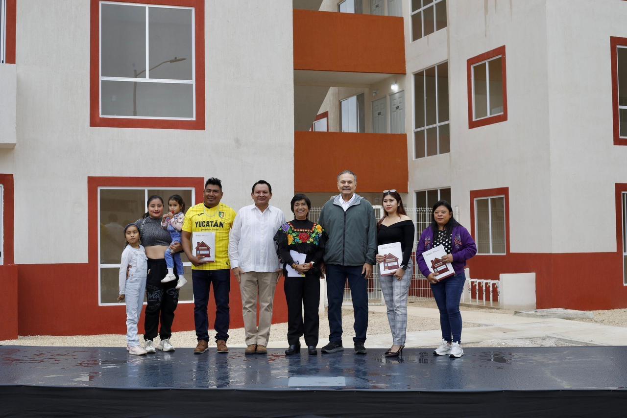 Yucatán recibe primeras Viviendas del Bienestar de manos de INFONAVIT