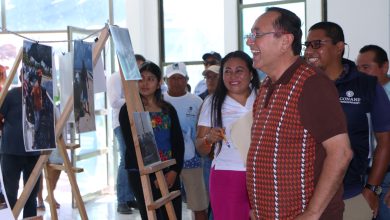 Nivardo Mena inaugura muestra fotográfica sobre el sector pesquero