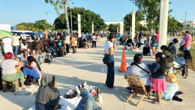 ¡Todo por verlos tocar! Cancunenses madrugan en el Beto Ávila por boletos de Banda MS