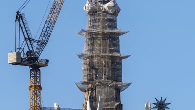¡Hito Histórico! La Sagrada Familia completa su torre central y es la iglesia más alta del mundo