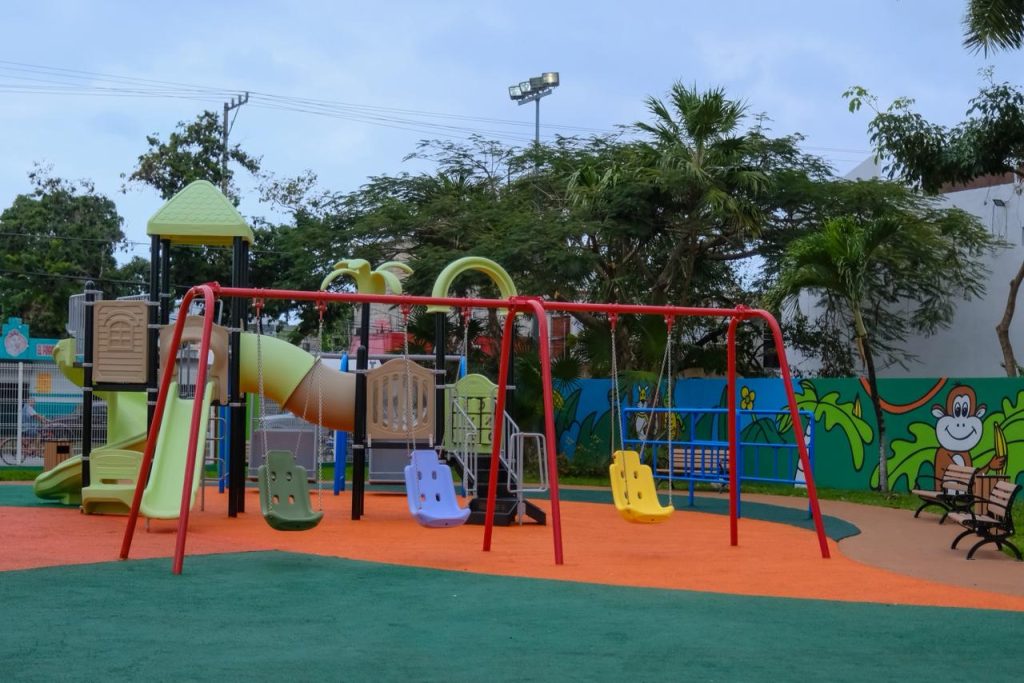 Mara Lezama y José Luis Chacón rescatan Parque La Selva en Cozumel