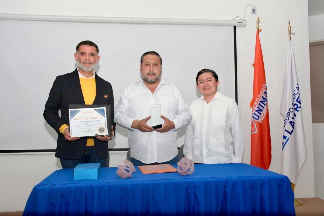 Universidad UNIMAAT premia liderazgo social del diputado Jorge Sanén