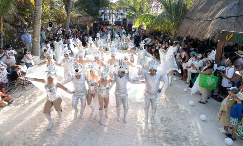 ¡20 años de magia! Holbox celebra en grande su tradicional Carnava