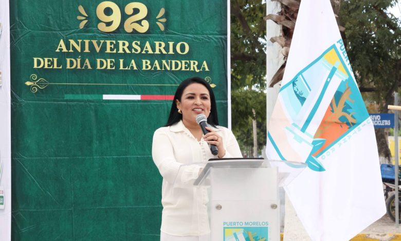 Blanca Merari encabeza Día de la Bandera en Puerto Morelos