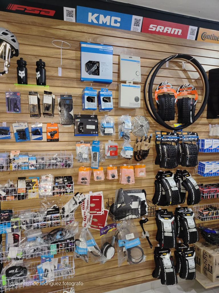 Ciclistas de Cancún celebran apertura de GO Cycling en Huayacán