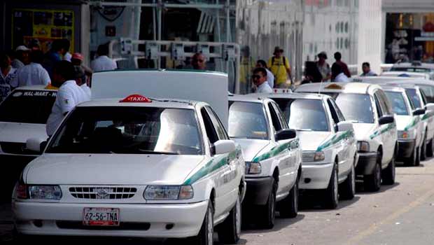 Taxis de Cancún usarán taxímetro en 2026 para regular tarifas