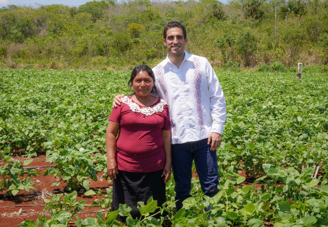 Senado aprueba iniciativa de Gino Segura para garantizar derechos de mujeres rurales