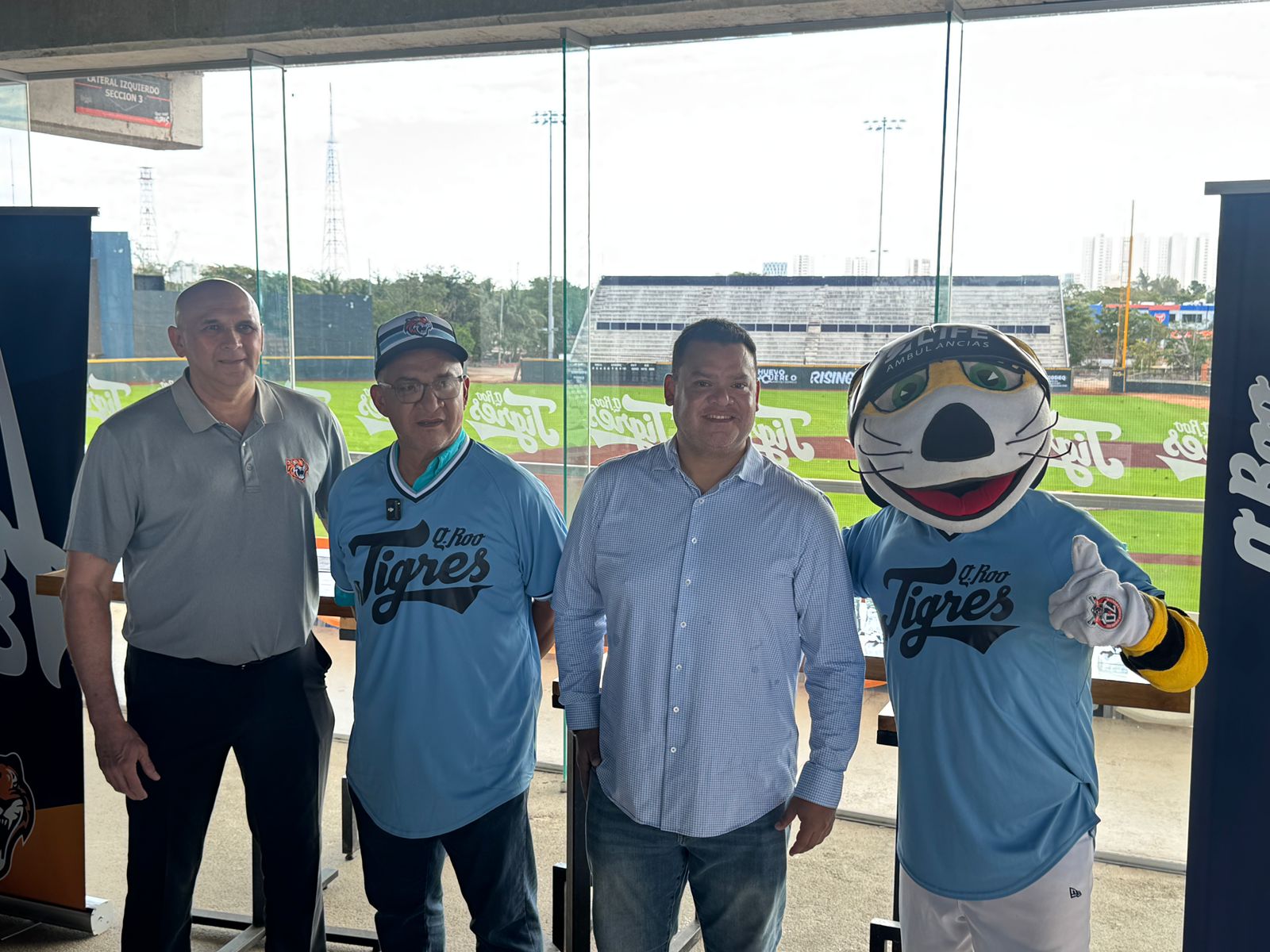 Los Tigres de Quintana Roo presentan a Héctor Estrada como mánager para la LMB 2026
