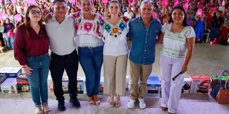 Atenea celebra a las mamás de Zona Continental con divertida comedia regional